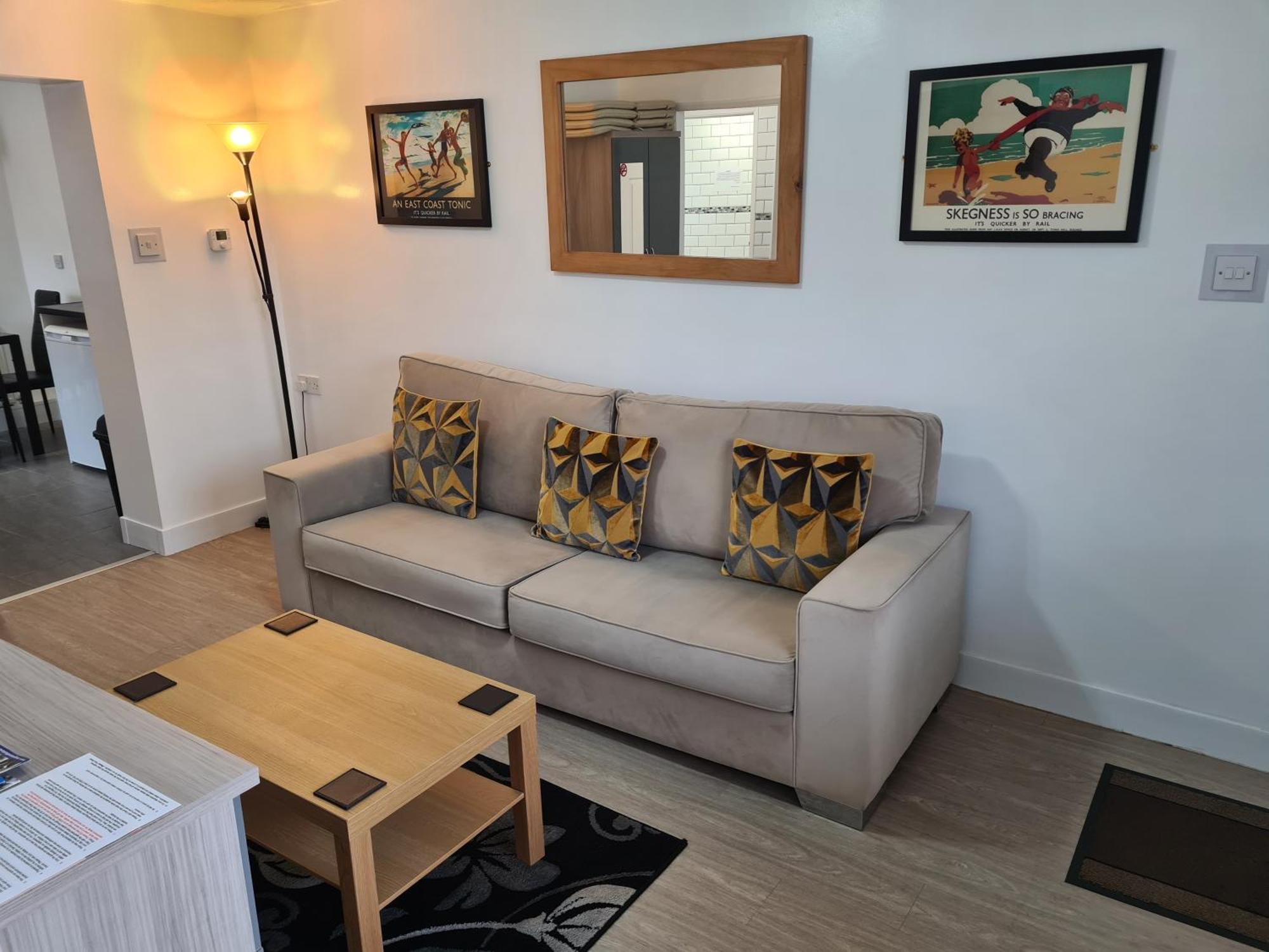 North Parade 35 Sea View Road Pe25 1bs Apartamento