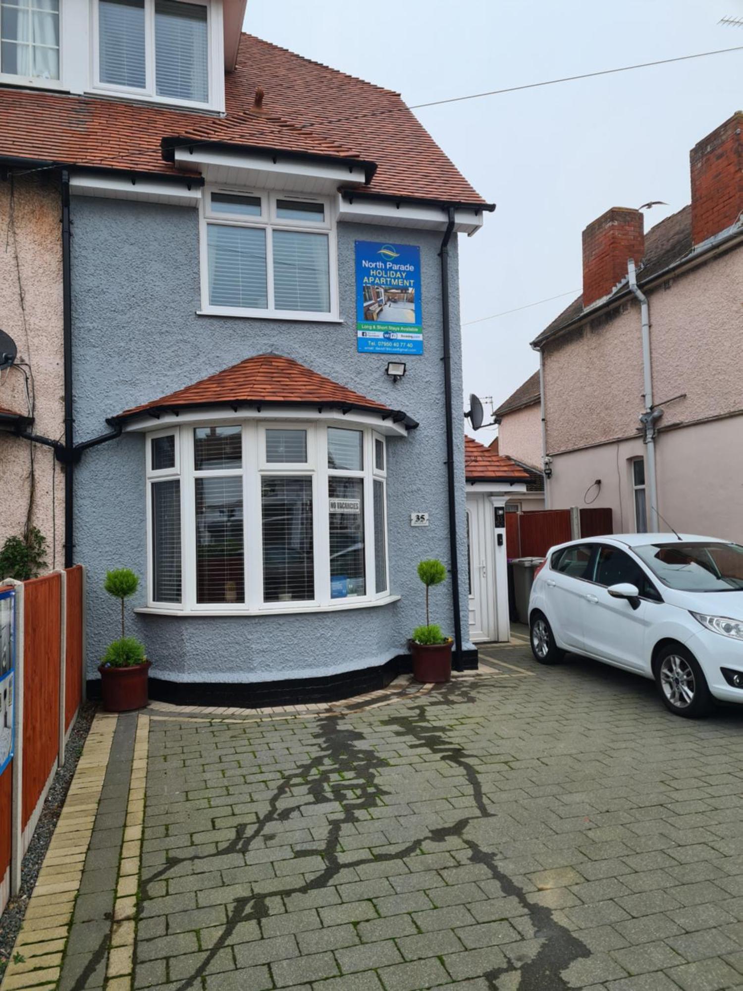 Apartment North Parade 35 Sea View Road Pe25 1bs *